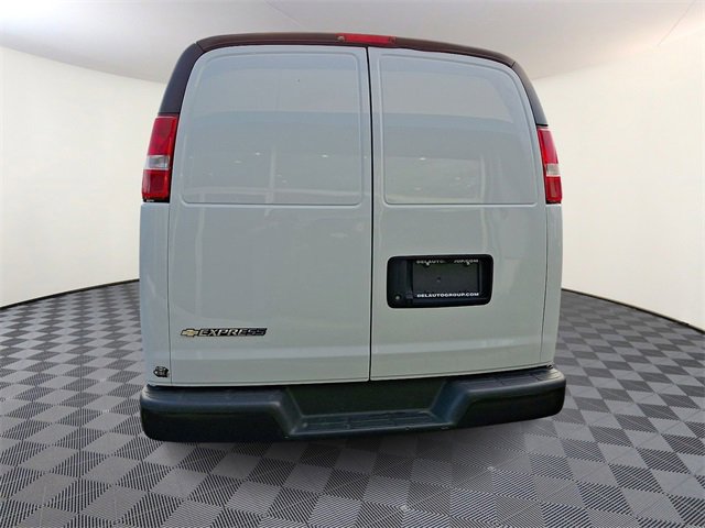 Used 2023 Chevrolet Express 2500 Extended w/ Driver Convenience Package image 5