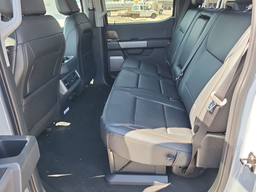 New 2026 Ford F350 Lariat w/ Black Appearance Package image 24