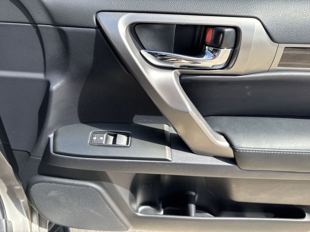 Used 2023 Lexus GX 460 Premium image 44
