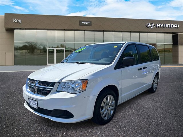 Used 2019 Dodge Grand Caravan SE w/ UConnect Hands-Free Group