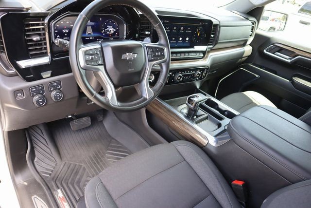 Used 2023 Chevrolet Silverado 1500 LT Trail Boss w/ Protection Package image 11