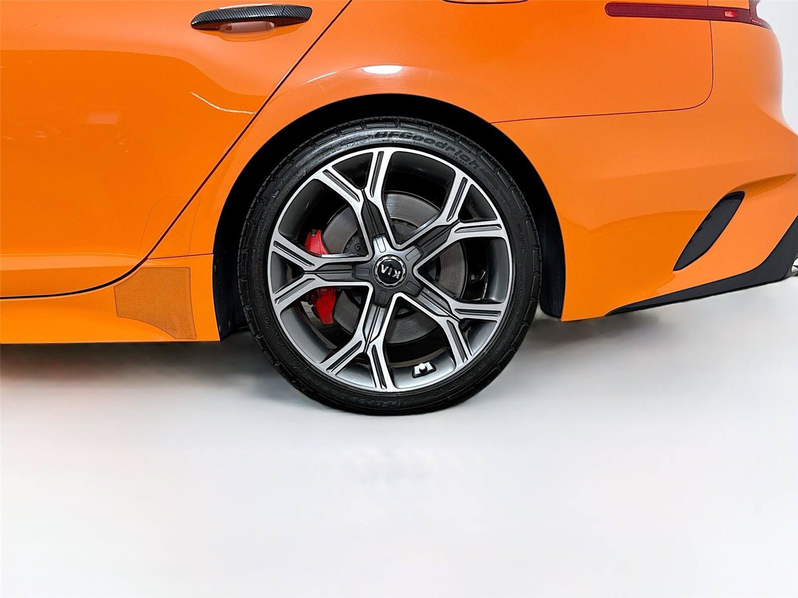 Used 2019 Kia Stinger GTS RWD image 18