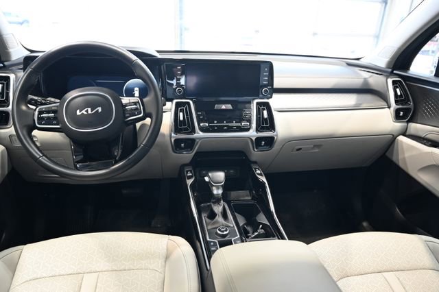 Used 2023 Kia Sorento SX image 13