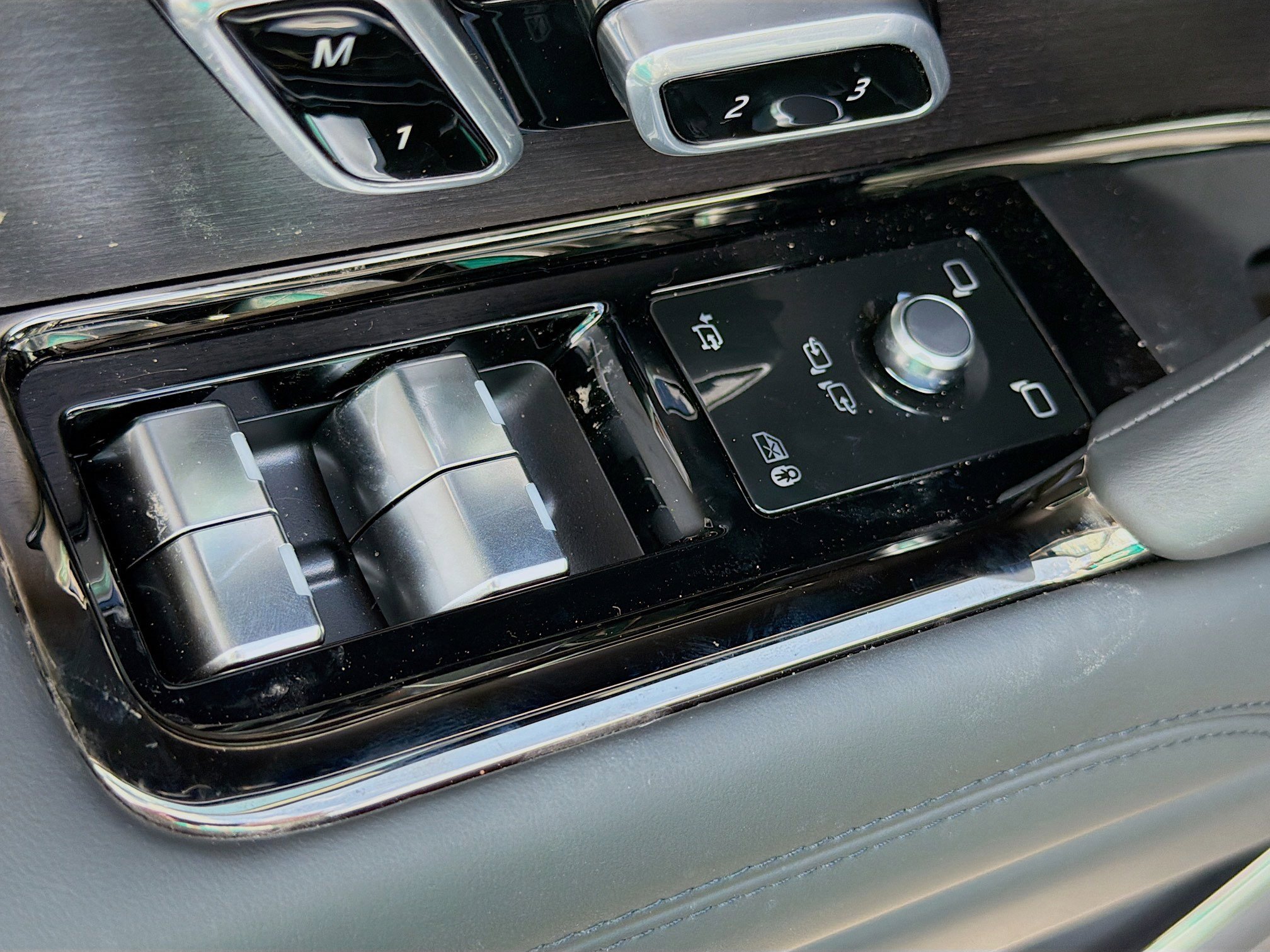 New 2026 Land Rover Range Rover Long Wheel Base SV image 23