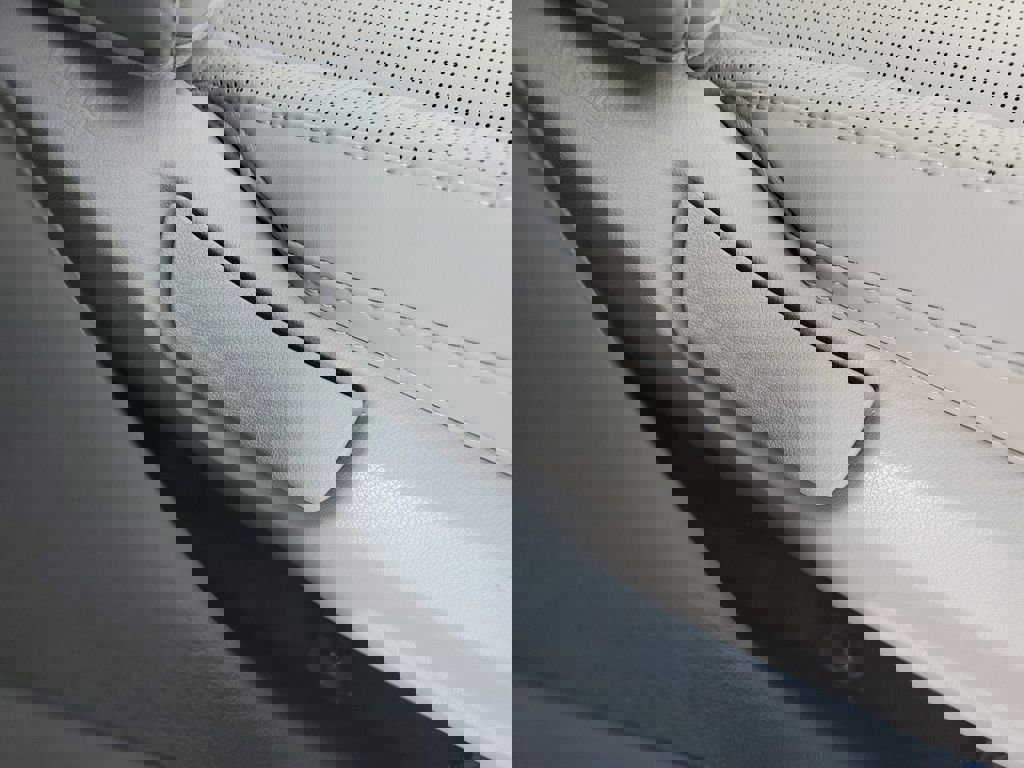 New 2026 Kia Sorento S image 9