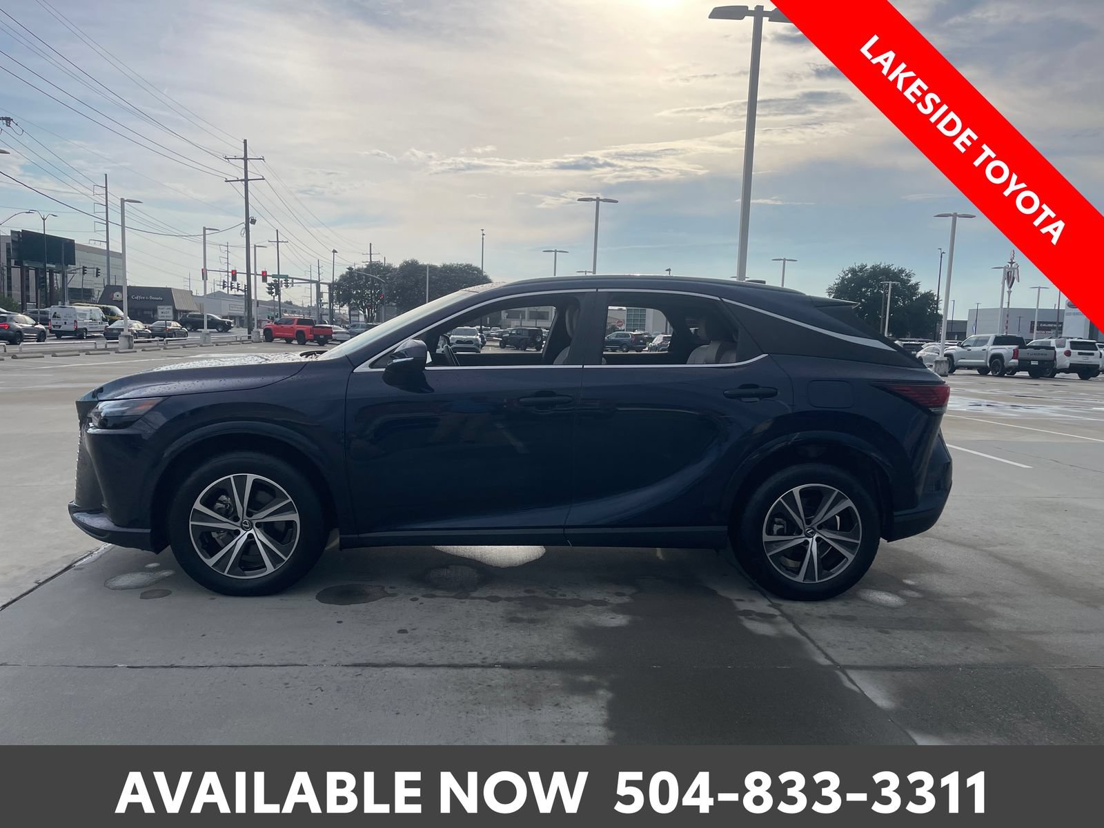 Used 2023 Lexus RX 350 Premium w/ Accessory Package FWD image 2