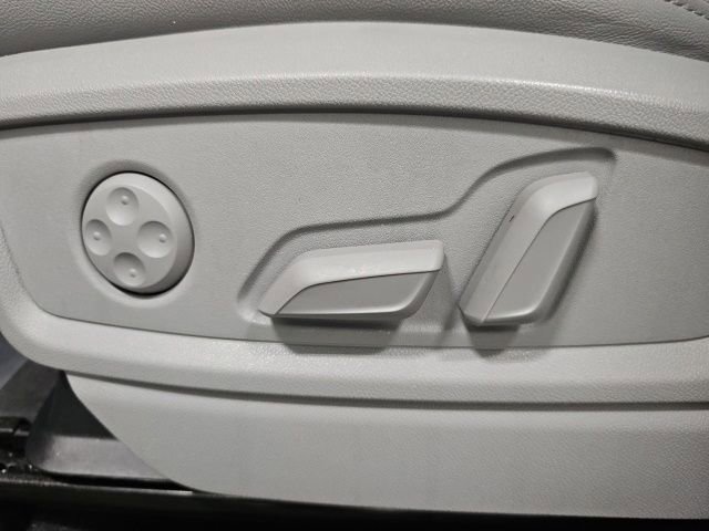 Used 2022 Audi Q5 e Prestige image 16