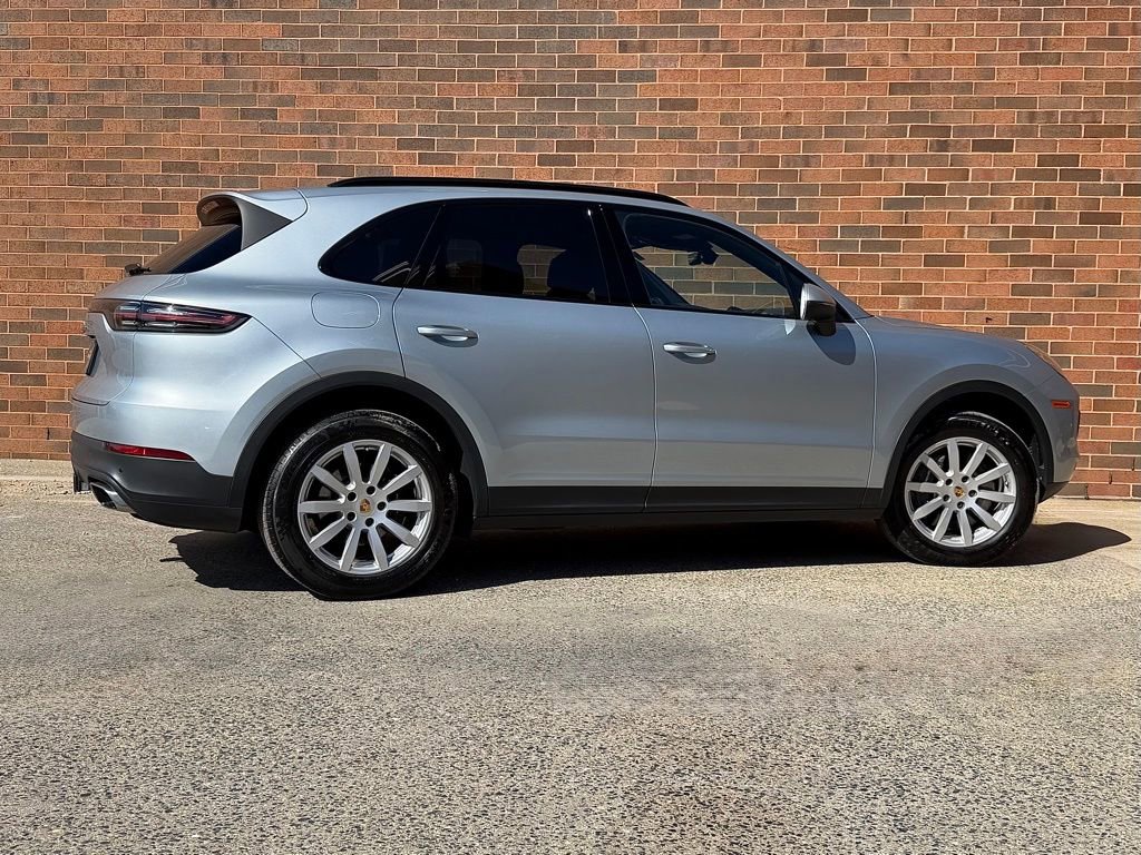 Certified 2023 Porsche Cayenne w/ Premium Package AWD/4WD image 7