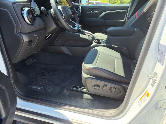 Certified 2023 Chevrolet Colorado Z71 w/ Z71 Convenience Package 2 image 9