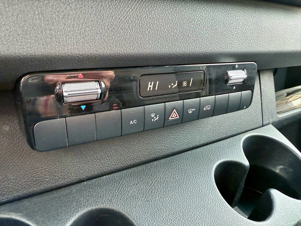 Used 2019 Freightliner Sprinter 2500 image 19