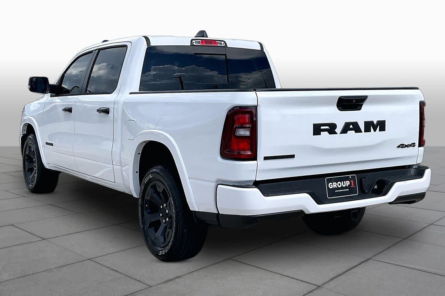 Used 2025 RAM 1500 Big Horn w/ Night Edition AWD/4WD image 12