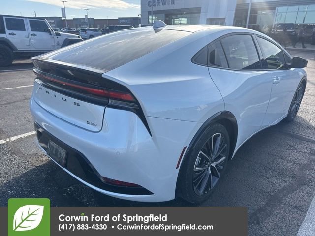 Used 2024 Toyota Prius XLE image 7