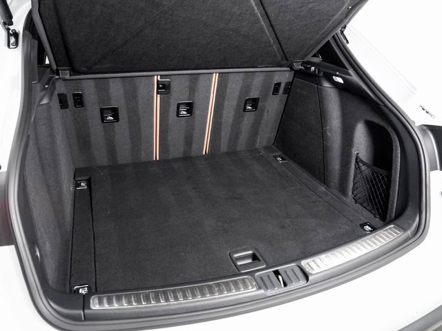 Used 2025 Porsche Macan image 28