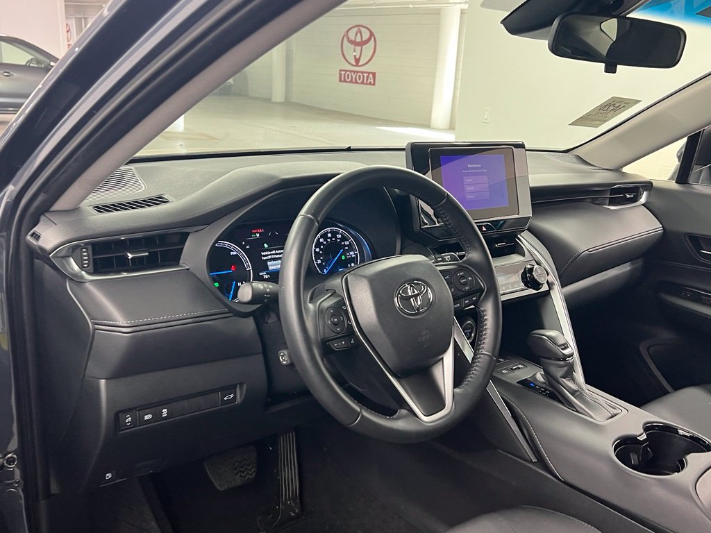 Used 2024 Toyota Venza LE AWD/4WD image 10