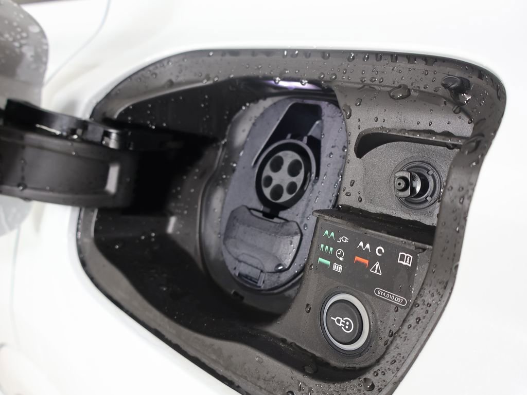 Used 2025 Audi Q6 e-tron Premium Plus w/ Premium Plus image 21