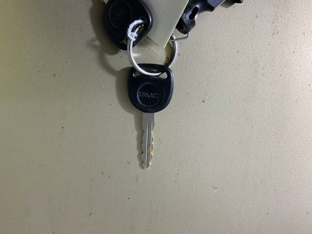 Used 2004 GMC Envoy SLE AWD/4WD image 39