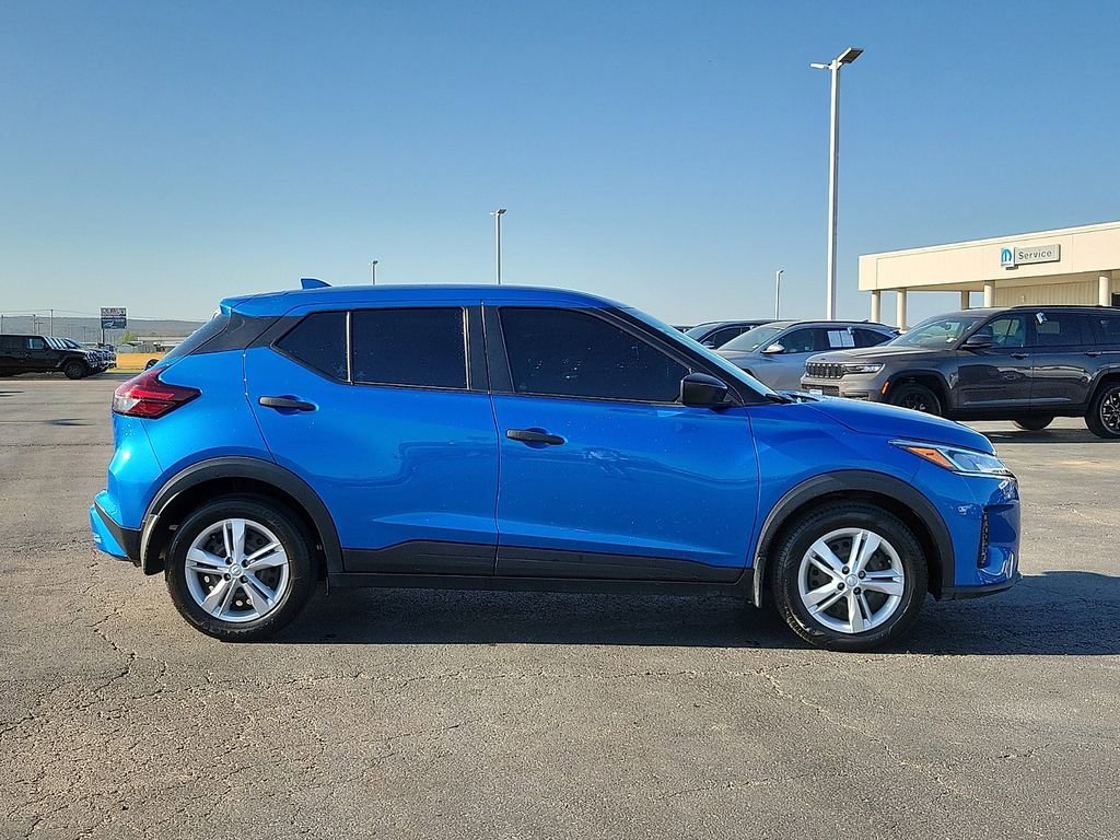 Used 2023 Nissan Kicks S FWD image 6
