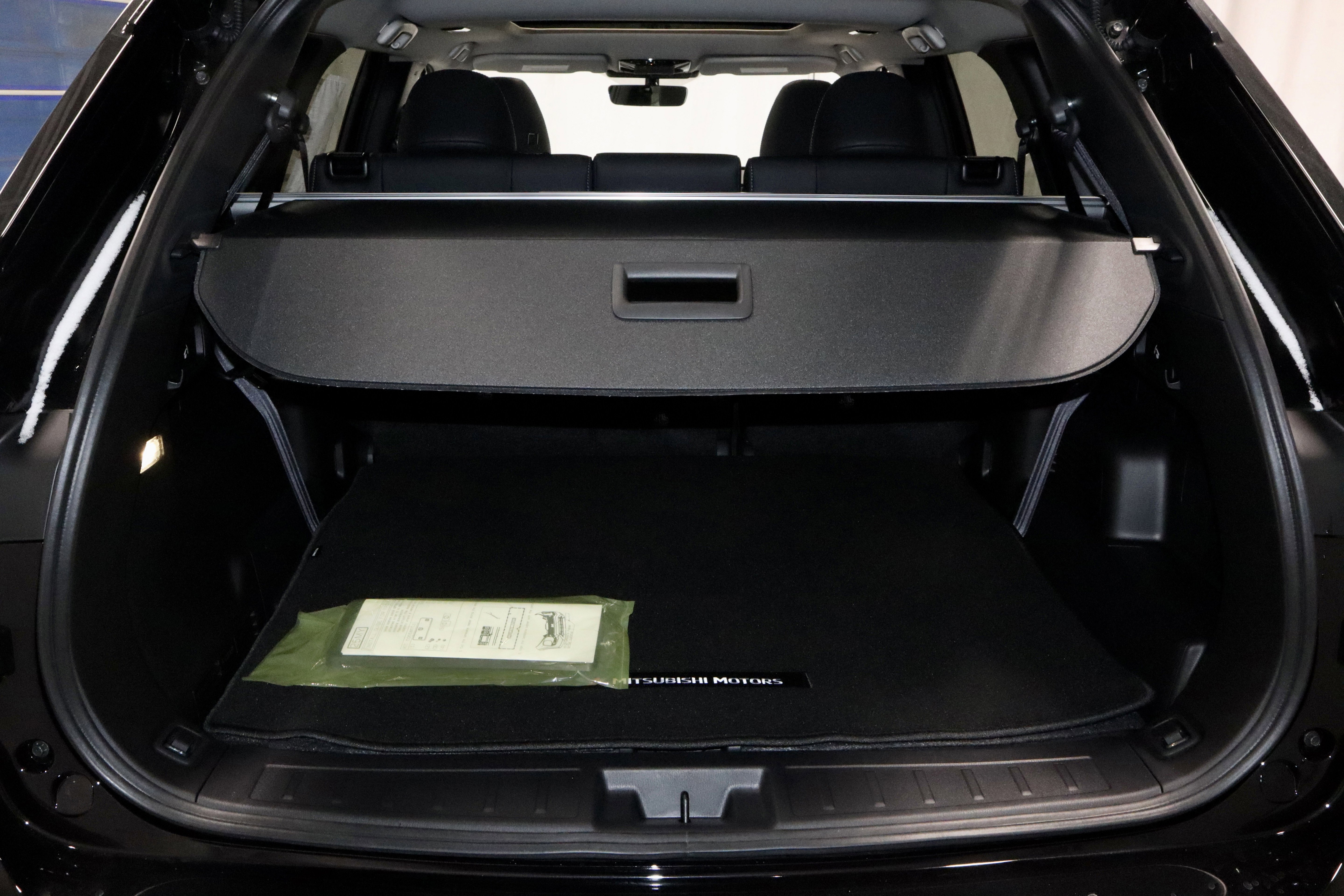 New 2026 Mitsubishi Outlander SE image 10