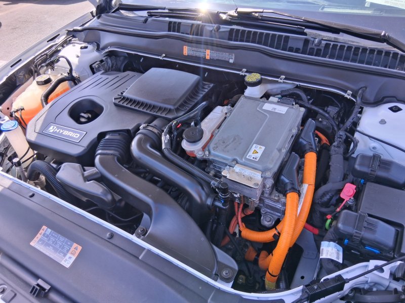 Used 2019 Ford Fusion SE FWD image 21