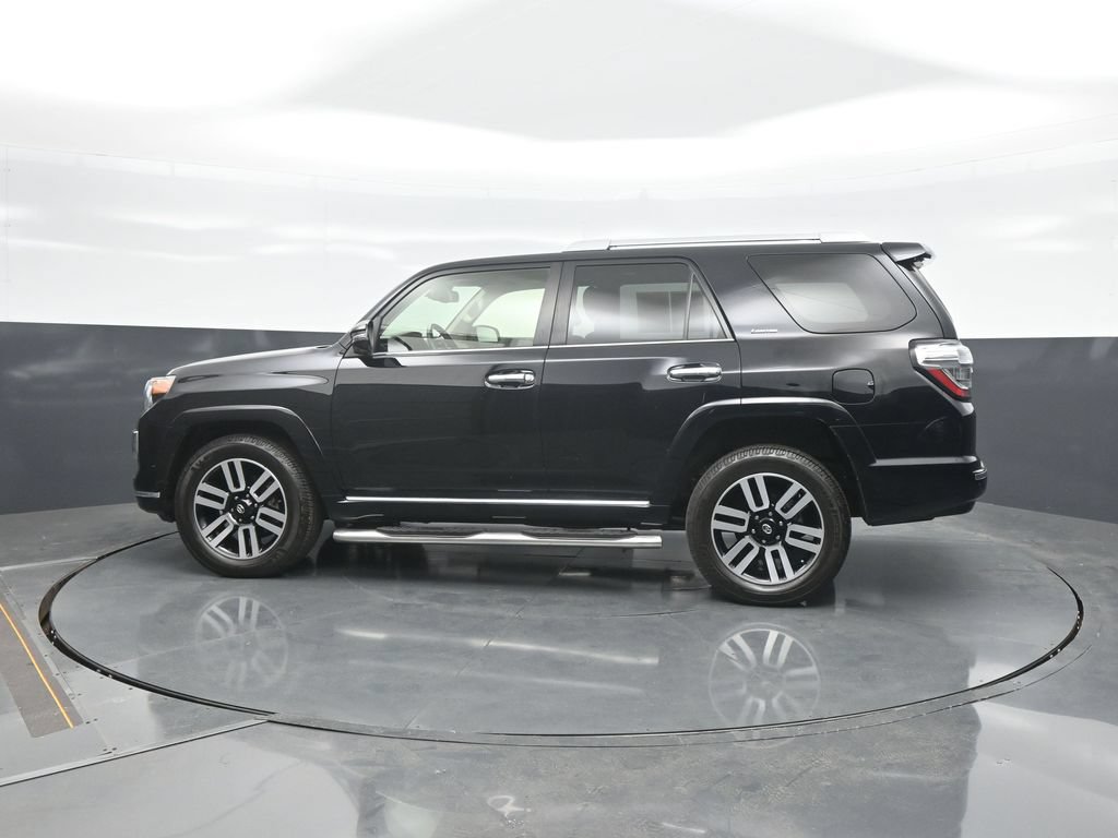 Certified 2022 Toyota 4Runner Limited AWD/4WD image 4