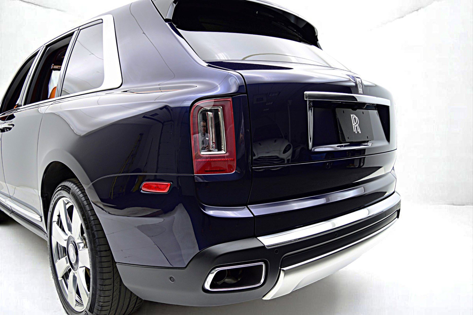 Used 2025 Rolls-Royce Cullinan image 22