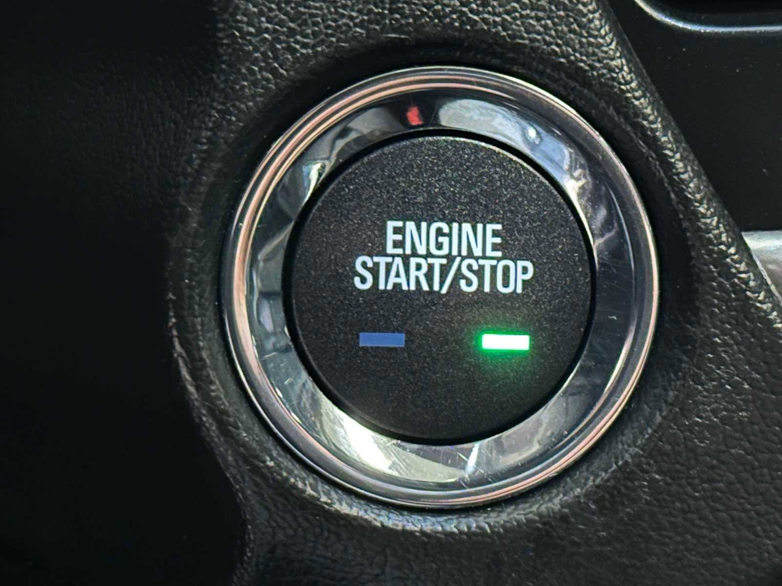 Used 2015 Chevrolet Suburban LT w/ Luxury Package AWD/4WD image 34