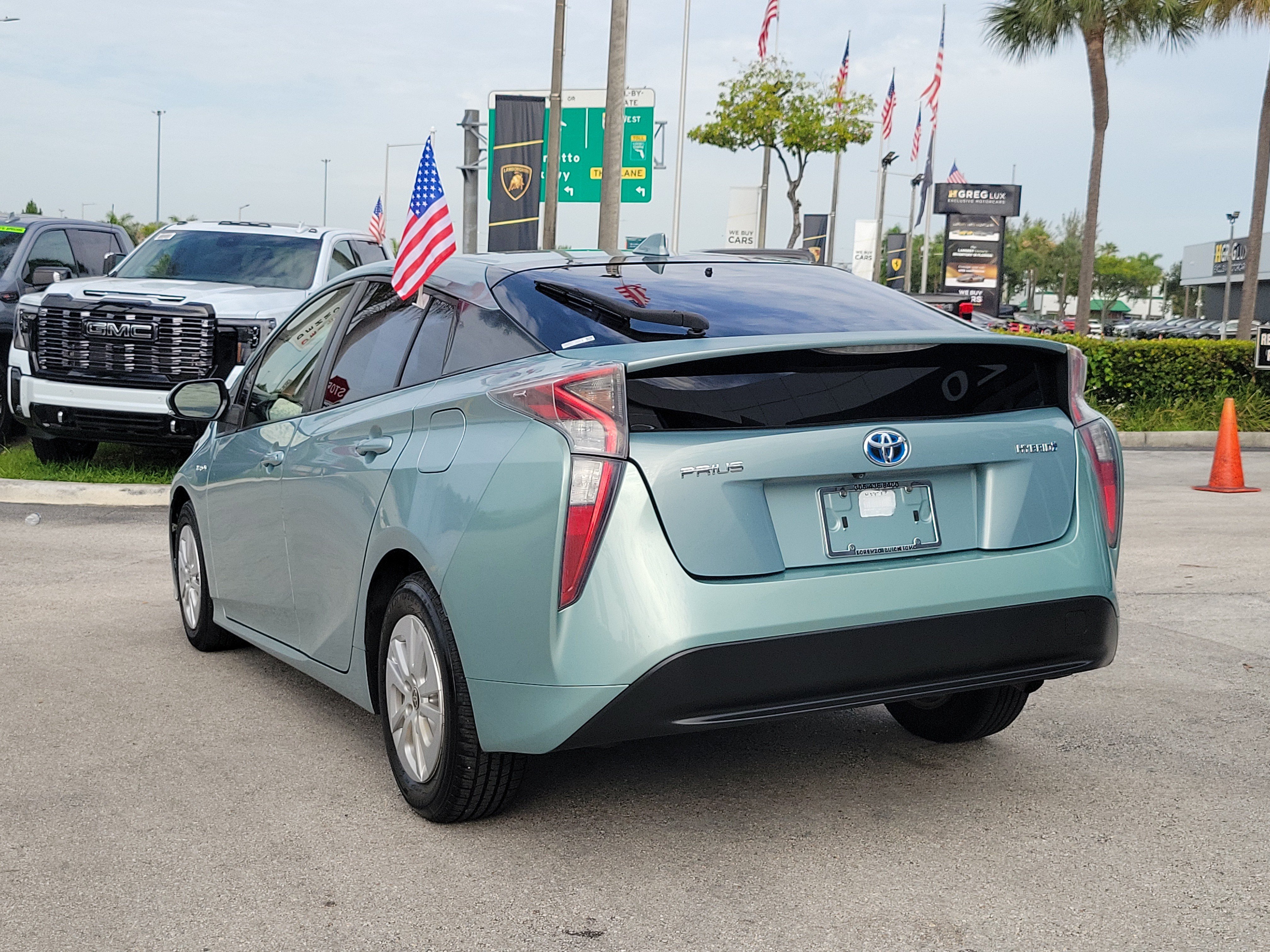 Used 2016 Toyota Prius Two FWD image 7