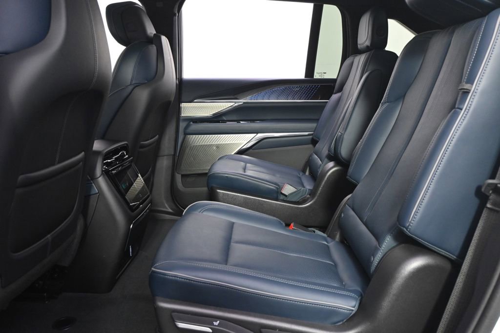 New 2025 Cadillac Escalade IQ Luxury 2 AWD/4WD image 22