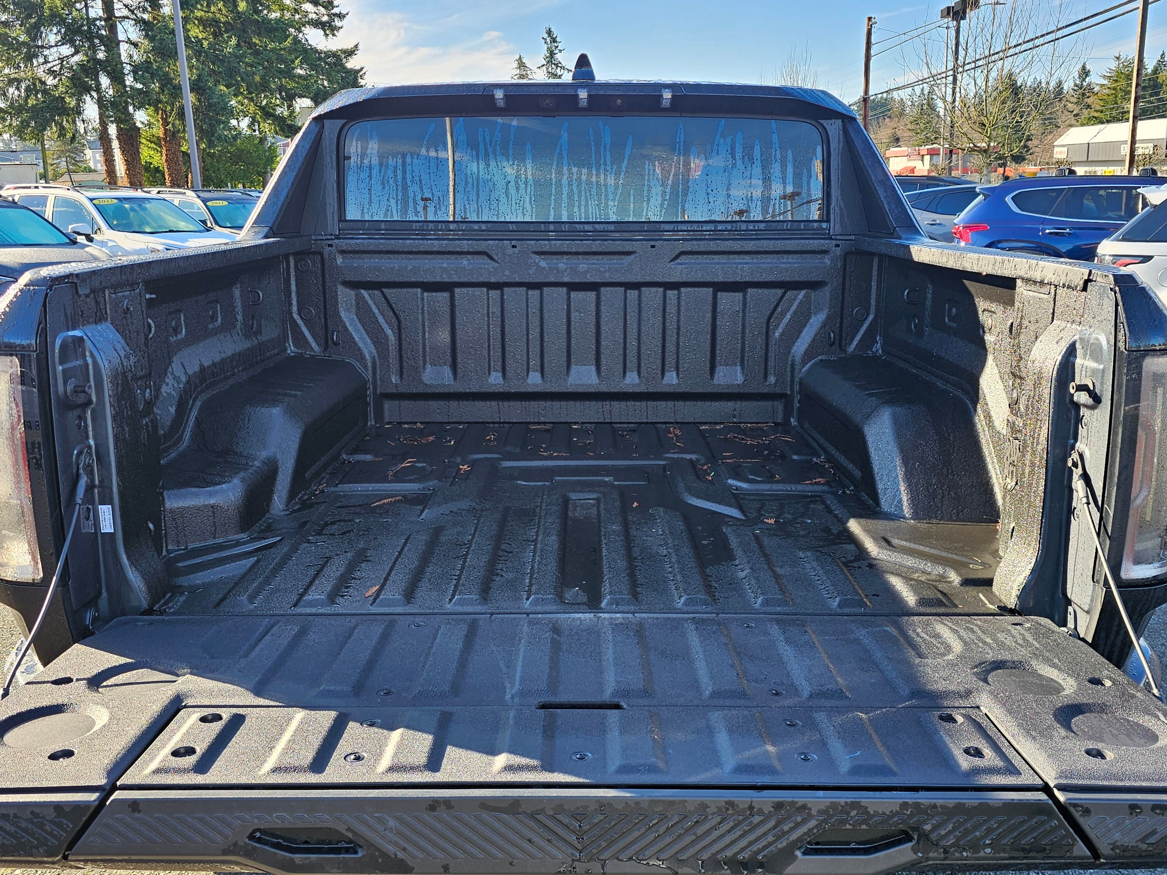 New 2025 GMC Hummer EV 2X image 13