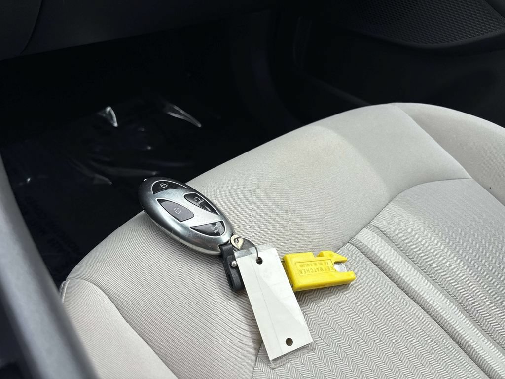 Used 2025 Hyundai Sonata SEL FWD image 25