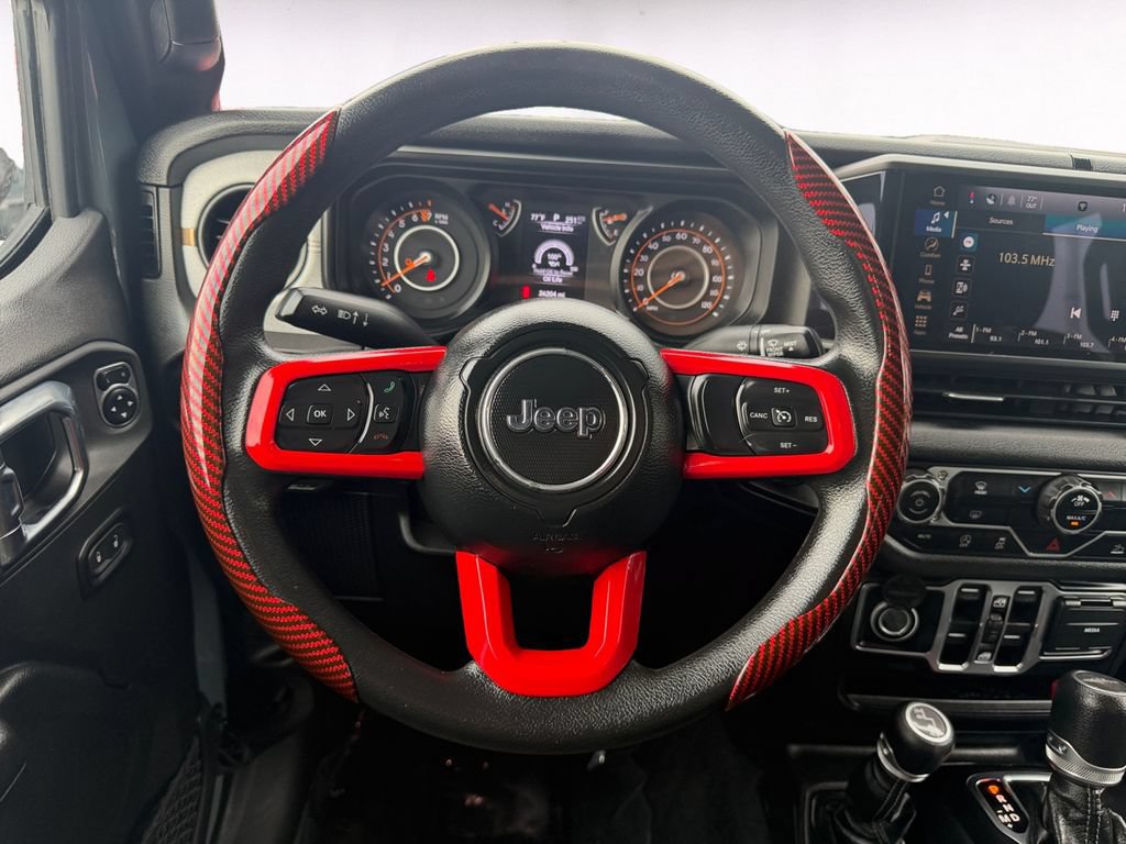 Used 2025 Jeep Gladiator Sport AWD/4WD image 12