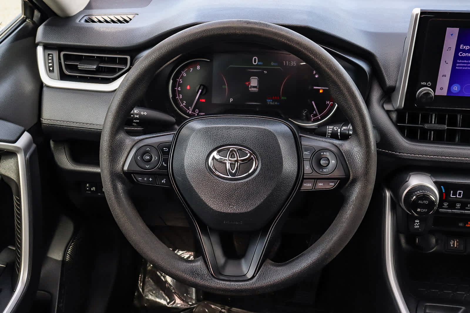 Used 2023 Toyota RAV4 XLE image 16