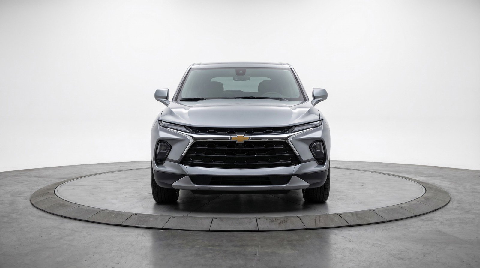 Used 2025 Chevrolet Blazer LT image 2