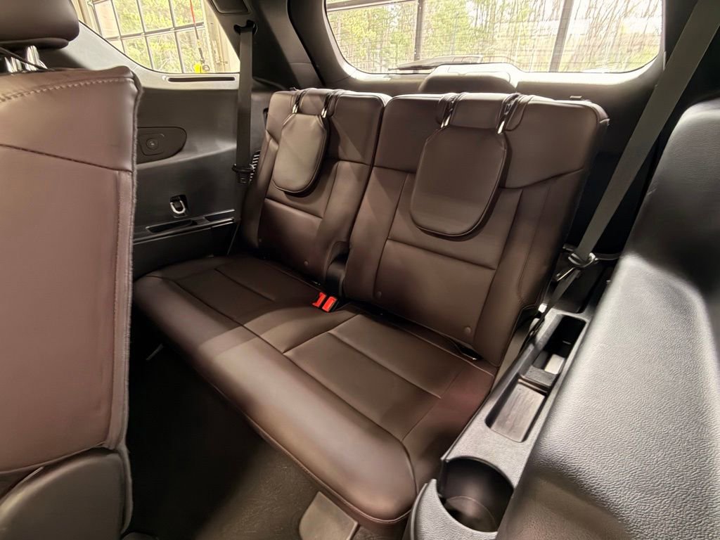 Used 2025 Ford Explorer Platinum AWD/4WD image 20