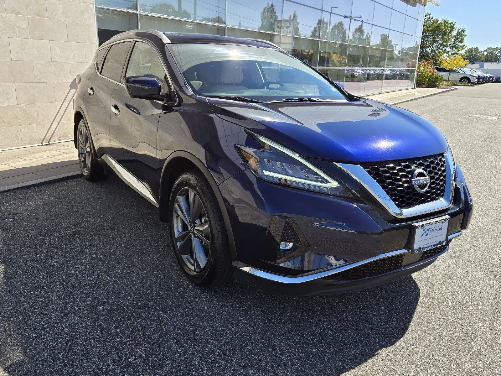 Used 2023 Nissan Murano Platinum w/ Cargo Package image 17