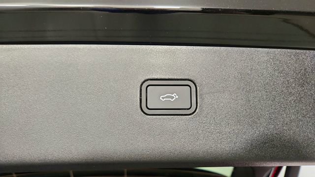 New 2026 Volvo EX30 Plus w/ Protection Package Premier AWD/4WD image 40