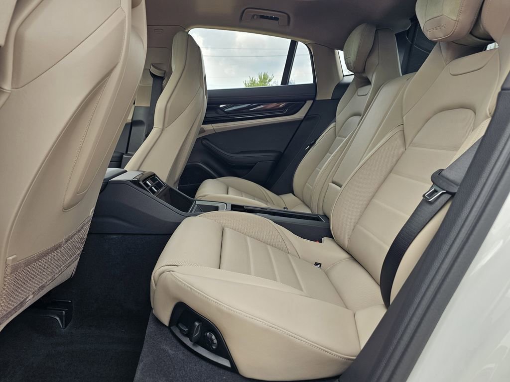 New 2025 Porsche Panamera 4 image 25