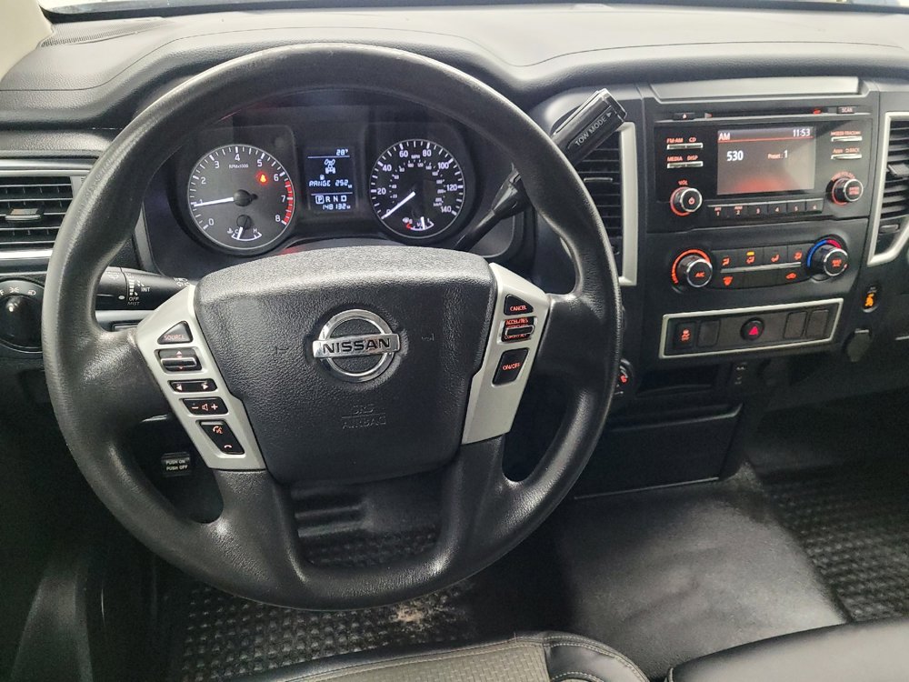 Used 2017 Nissan Titan S image 22