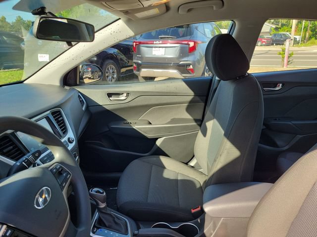 Used 2022 Hyundai Accent SEL FWD image 17