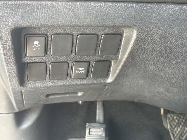 Used 2017 Nissan Pathfinder SV FWD image 29