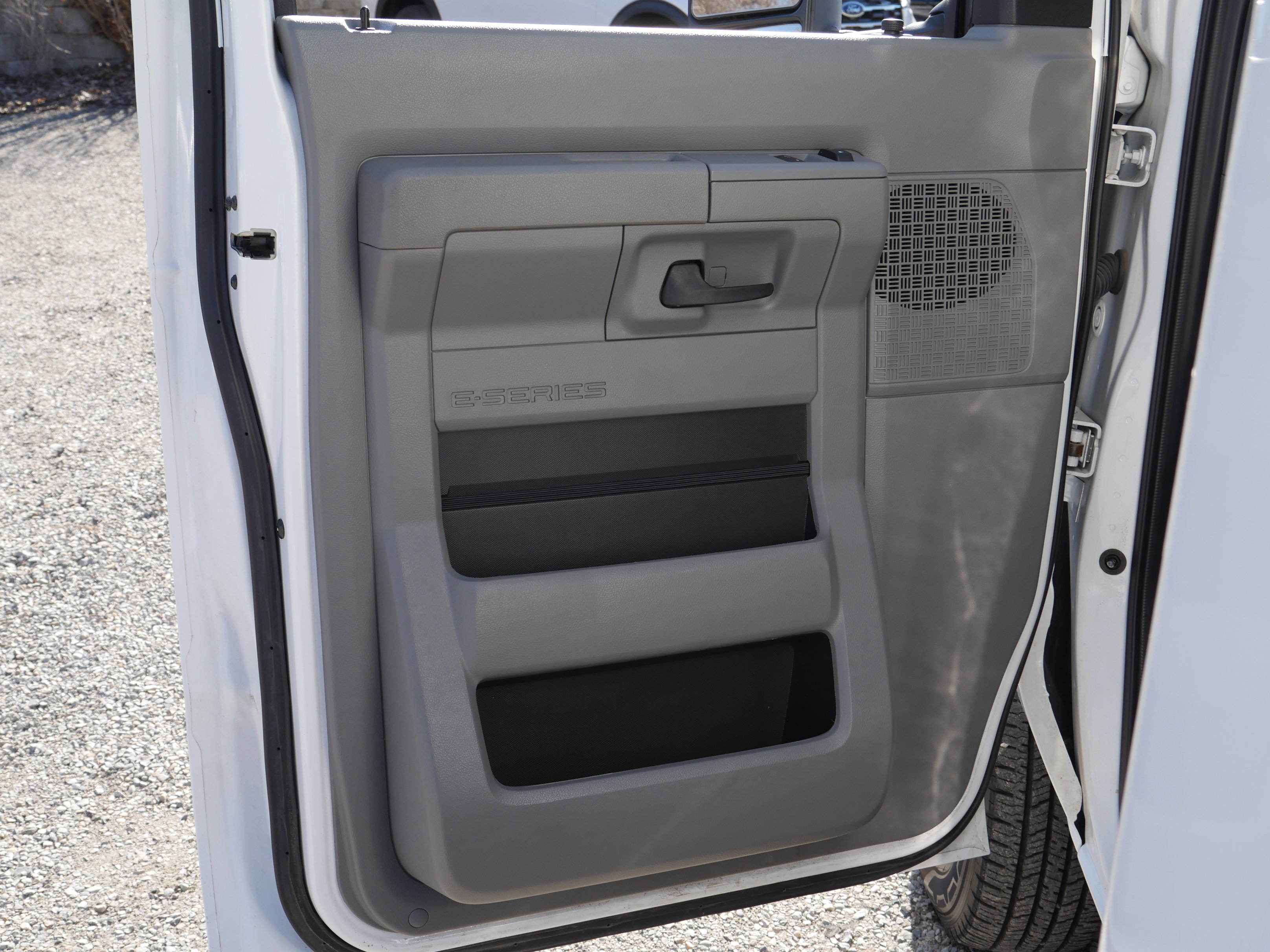 Certified 2024 Ford E-450 and Econoline 450 Super Duty image 21