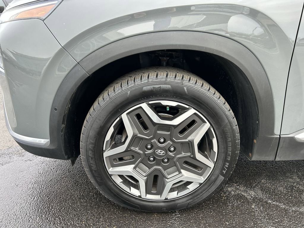 Used 2023 Hyundai Santa Fe Limited image 16
