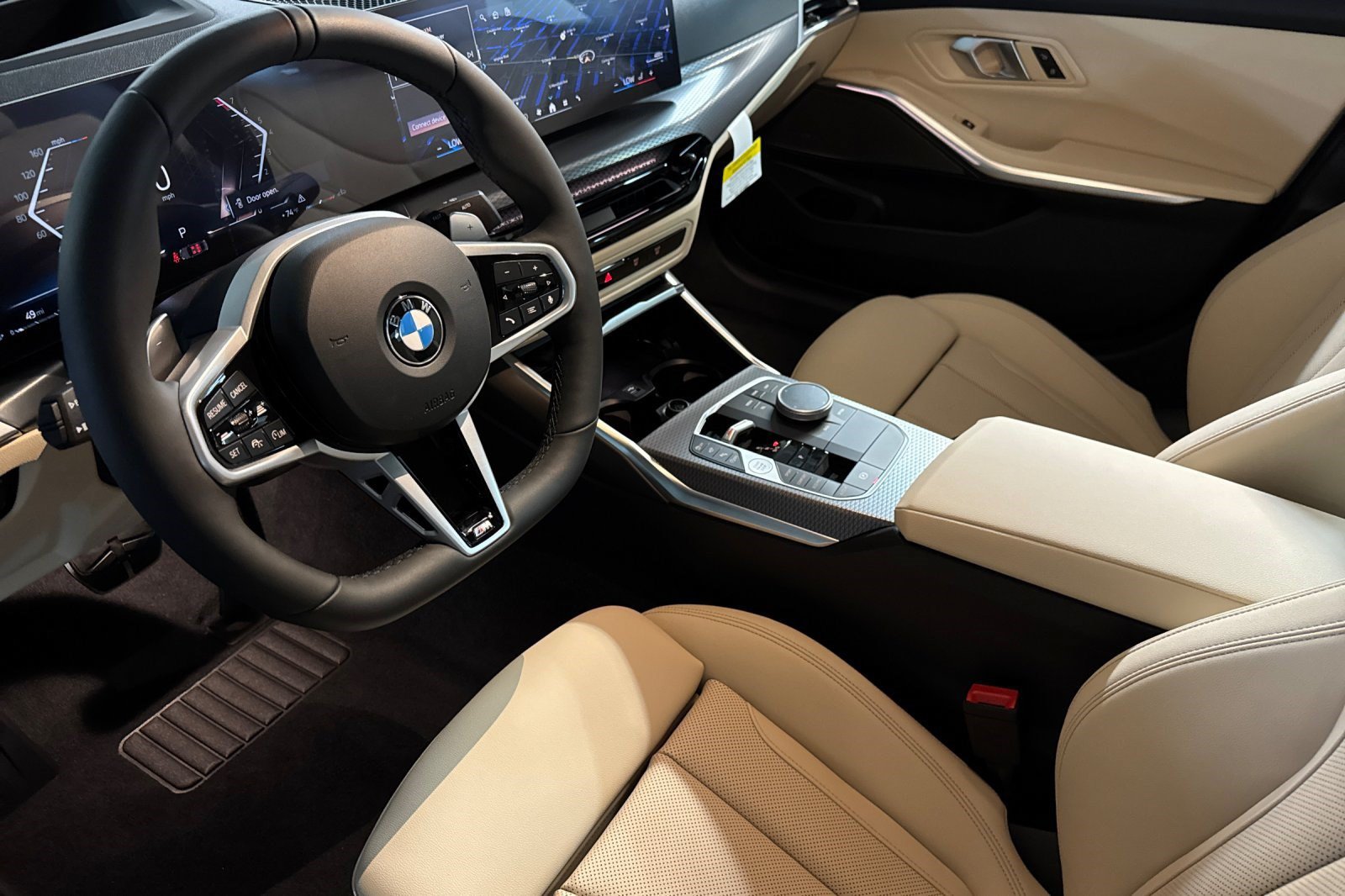 New 2026 BMW 330i Sedan w/ M Sport Package RWD image 4