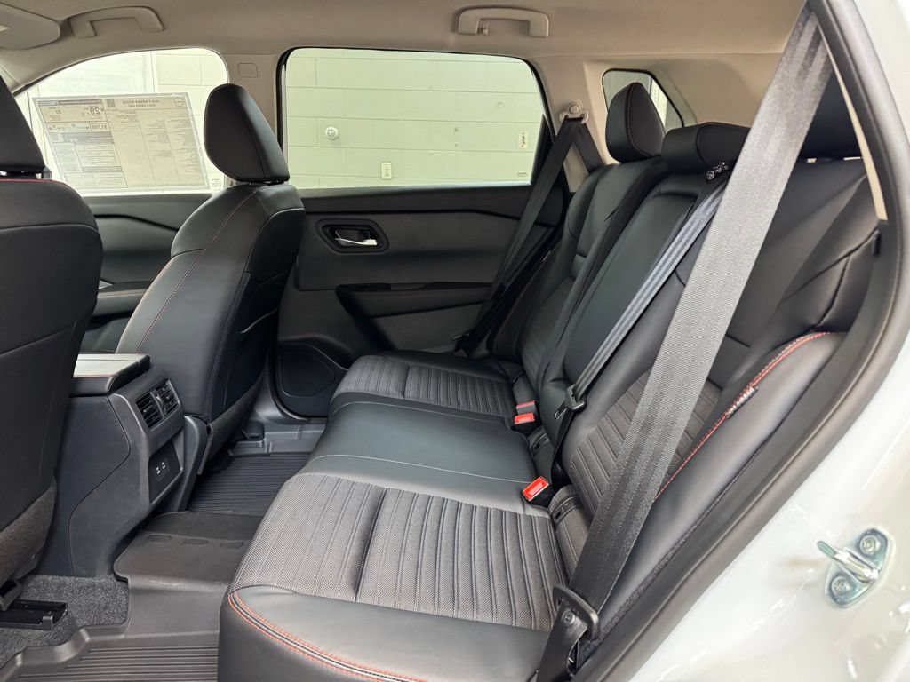 New 2026 Nissan Rogue SV AWD/4WD image 15