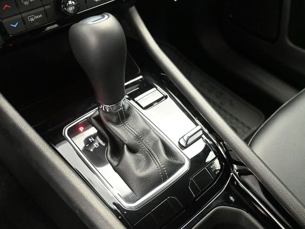 New 2026 Jeep Compass Latitude image 16