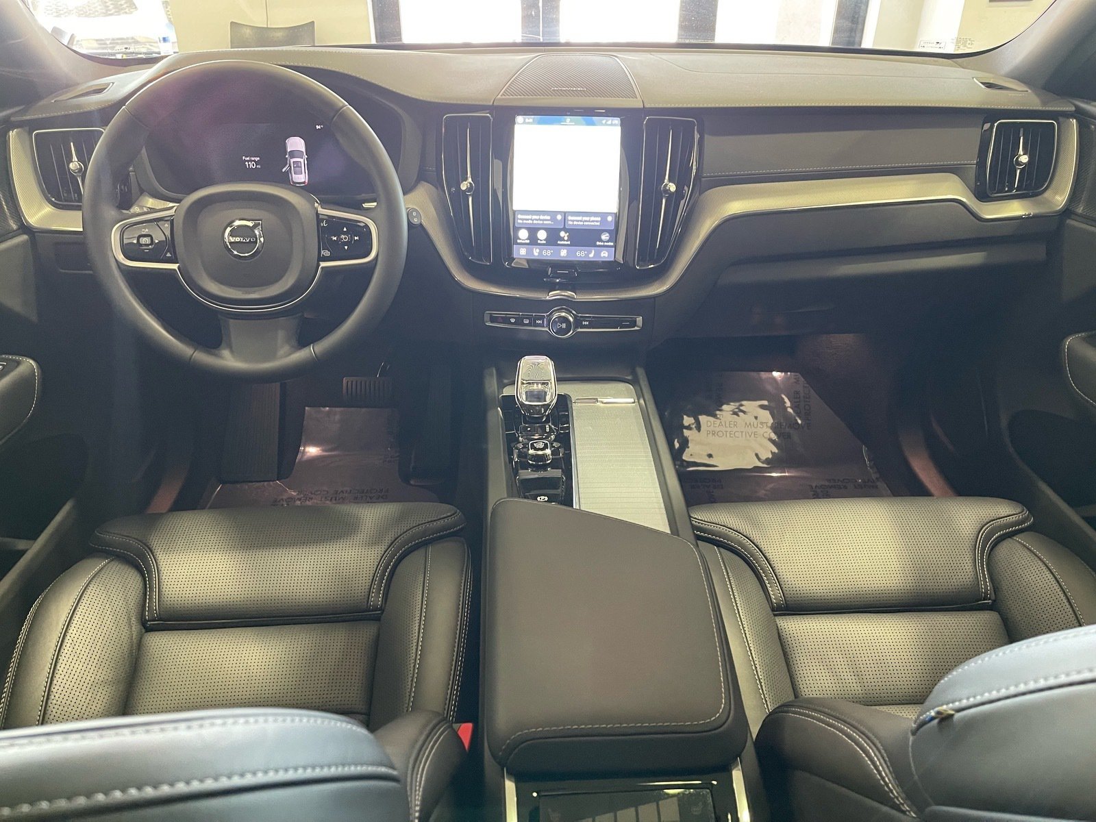 Used 2025 Volvo XC60 B5 Ultra w/ Climate Package AWD/4WD image 29