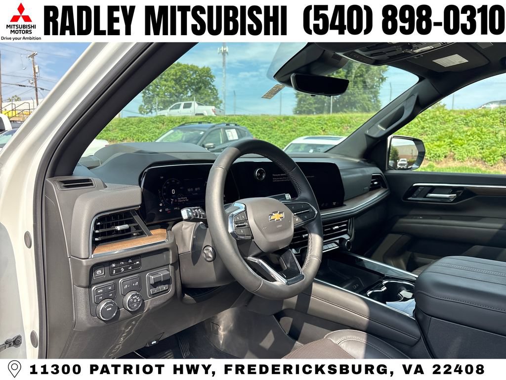 Used 2025 Chevrolet Tahoe High Country w/ Sun And Tow Package AWD/4WD image 4
