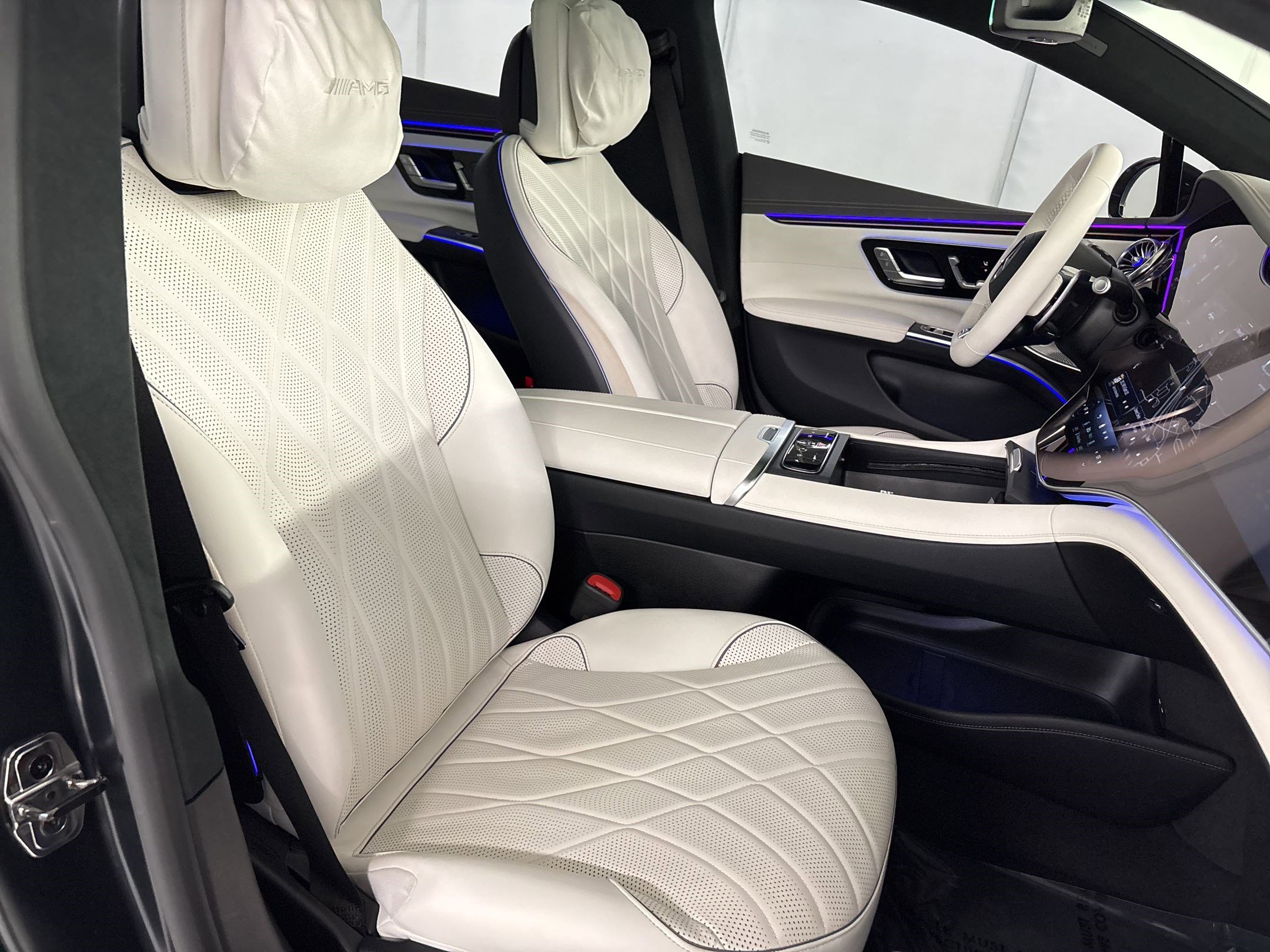 Certified 2024 Mercedes-Benz EQS AMG 4MATIC image 31