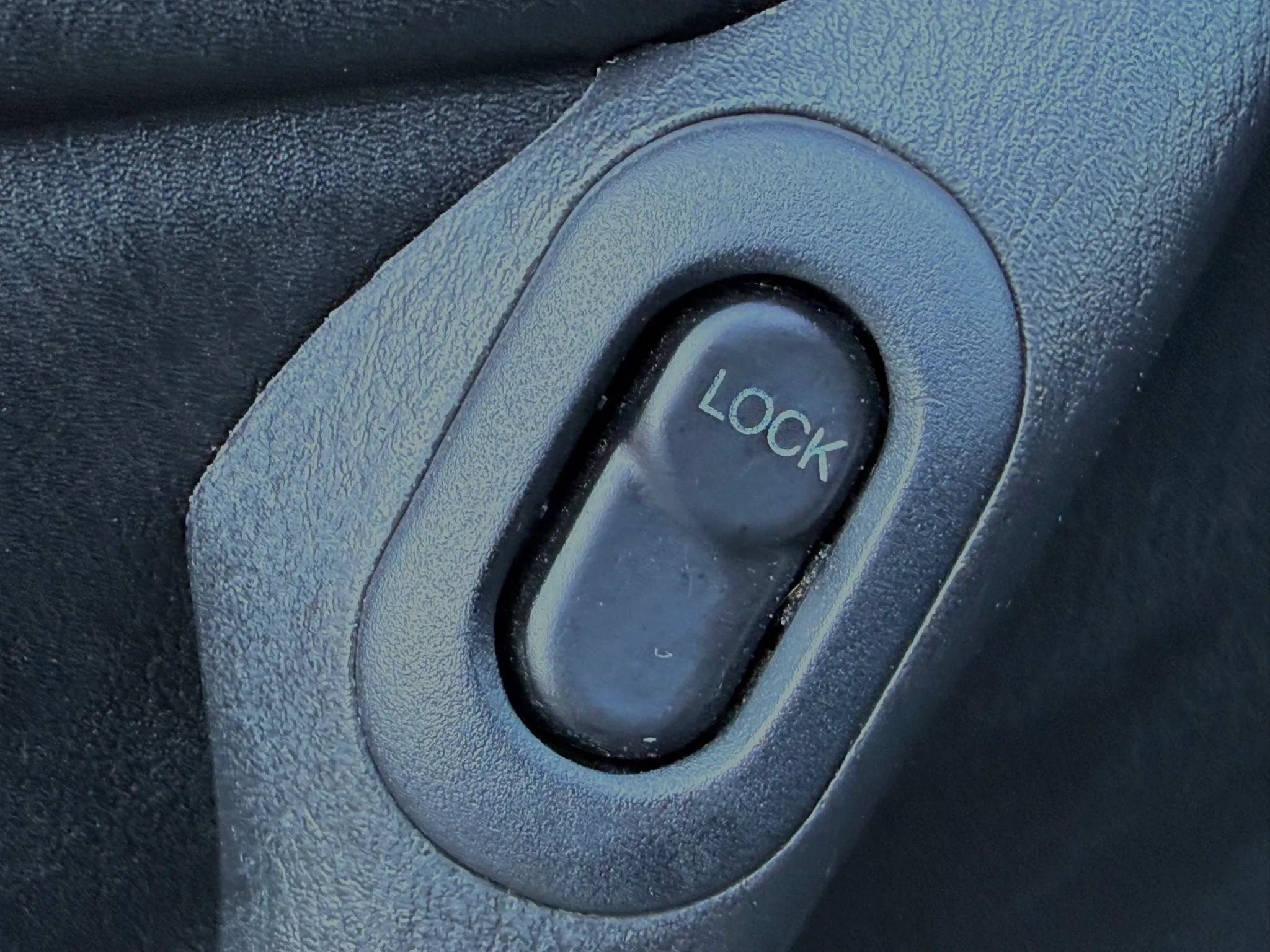 Used 2002 MAZDA MX-5 Miata LS RWD image 29