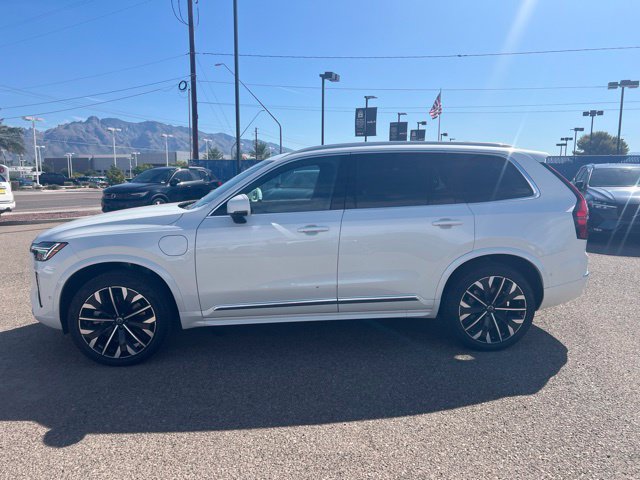 New 2026 Volvo XC90 T8 Plus w/ Protection Package AWD/4WD image 6